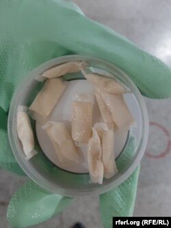 Nikotinske vrećice pronađene u jednoj sarajevskoj osnovnoj školi.