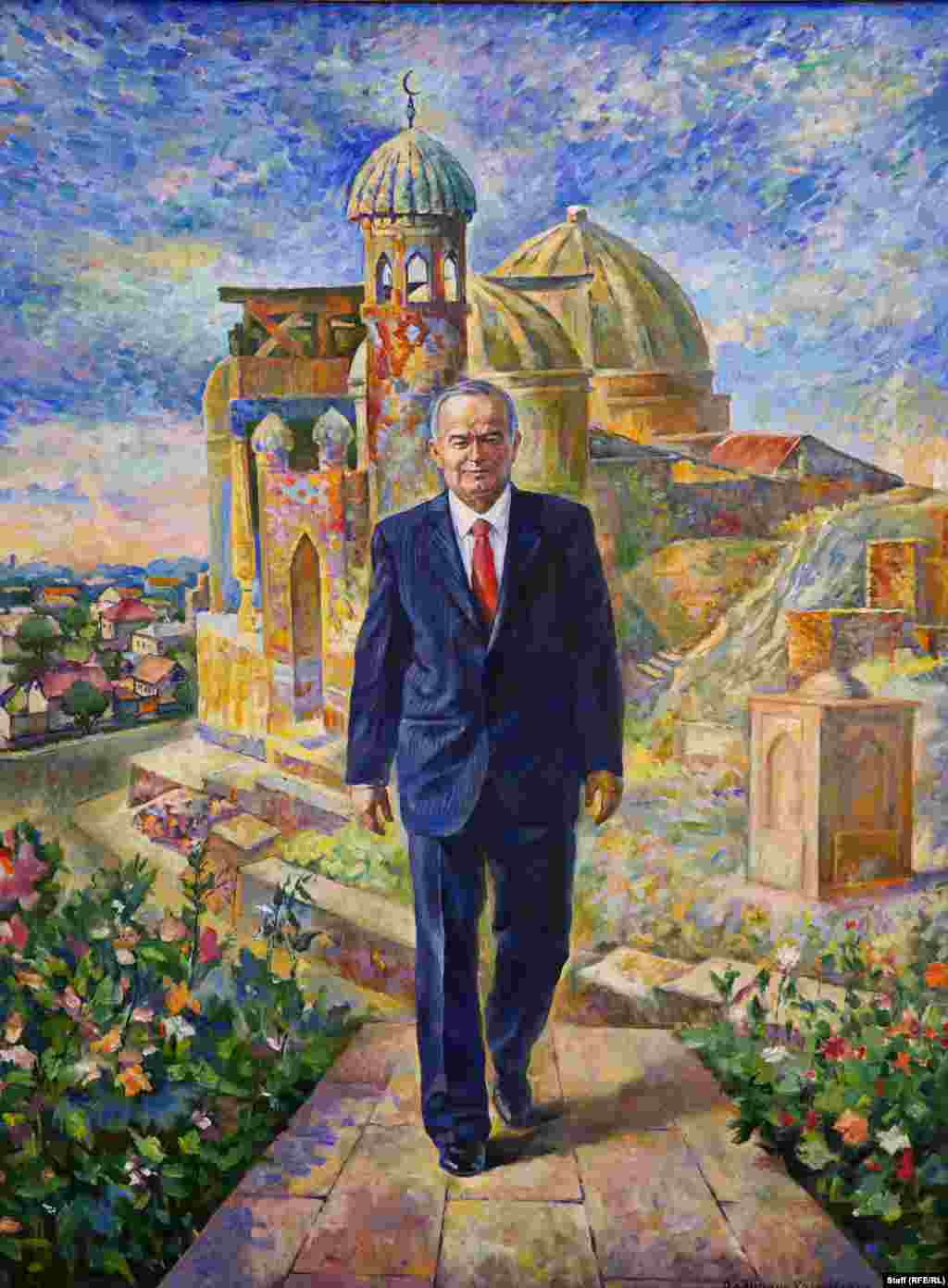 Каримов на фона на импресионистки градски пейзаж от Узбекистан. По време на своето 25-годишно управление някогашният съветски апаратчик се превърна в президент до живот, без никога да се е явявал на демократични избори. Режимът му се свързваше с полицейски методи на управление и постоянни изтезания.