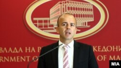 Тевдовски додека беше министер за финансии