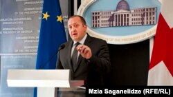 Георгий Маргвелашвили сообщил, что воспользуется своим конституционным правом и на семь дней задержит представление парламенту обновленного состава правительства