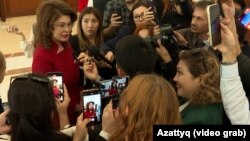 Министр культуры и информации Казахстана Аида Балаева в прошлом году в ответ на просьбу журналистов прокомментировать место Казахстана в индексе свободы прессы, ответила: «В нашей стране со свободой слова проблем нет»