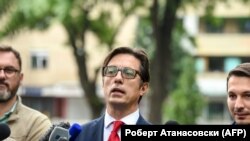 Стево Пендаровски дава изјава за медиуми по гласање во вториот круг од претседателските избори 2019