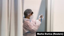 повеќе од 40.000 вакцини од Фајзер ќе пристигнат во Србија