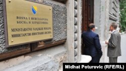 Iz godine u godinu revizori ukazuju da se troši više od predviđenog