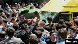 В целом в 2014 году правозащитникам приходилось не раз подвергать критике действующие власти за игнорирование рекомендаций разных неправительственных организаций