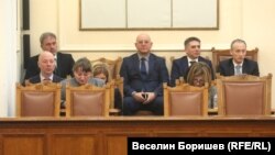 Премиерът Бойко Борисов по традиция отсъстваше от заседанието на парламента