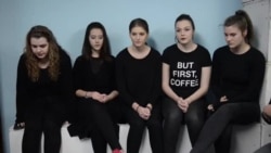 Glumom protiv predrasuda