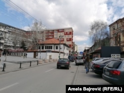 Sa aspekta nacionalnih manjina problematično je to što postojeći Ustav Srbiju definiše kao državu srpskog naroda, kaže Selma Kučevć iz SDA (na fotografiji Novi Pazar, grad u Srbiji sa većinski bošnjačkim stanovništvom)