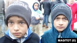 Și ei sunt spectatorii lui MAGITOT, despre care actorul Marius Drăguș spune că sunt extrem de inteligenți și de receptivi