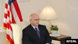 Амбасадорот на САД во Македонија Филип Рикер