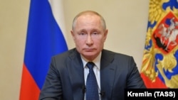 Președintele rus Vladimir Putin se adresează națiunii, în legătură cu pandemia de coronavirus, 25 martie 2020.