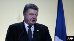 Президент України Петро Порошенко під час виступу на світовому екологічному саміті, 30 листопада 2015 року