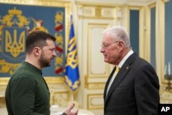 Discuția de ieri dintre Zelenski și emisarul special al SUA pentru Ucraina, Keith Kellogg, s-a încheiat fără declarații comune, la solicitarea americanilor.