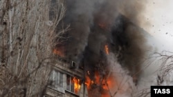 Пожар в девятиэтажке, в которой произошел взрыв 