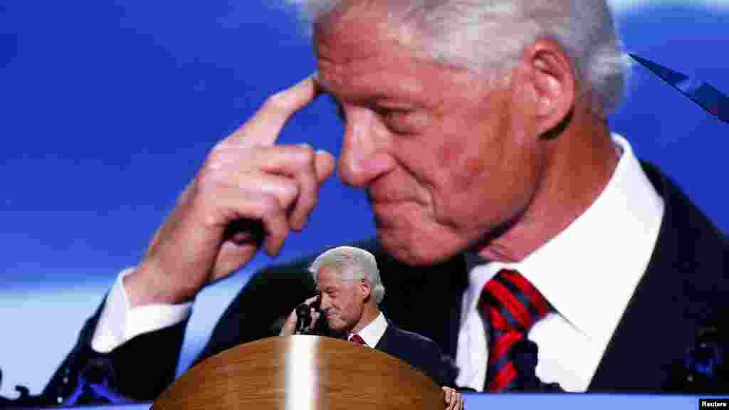 Выступление бывшего президента США Билла Клинтона - центральное событие второго дня съезда. Шарлотт, Северная Каролина, 5 сентября 2012 года.