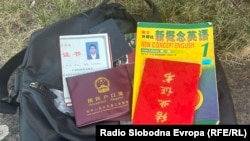 Stvari preminulog Ujgura ispred hostela u Sarajevu; 24. juli 2025. 