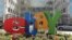 Композиция рядом со штаб-квартирой интернет-аукциона eBay в Калифорнии. 