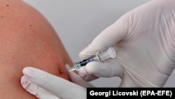 Вакцинација против ковид-19 во Скопје.