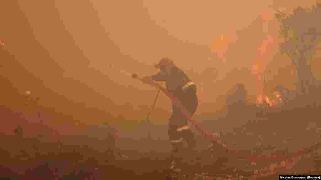 Az oltásban lengyel és cseh tűzoltók is segítenek.