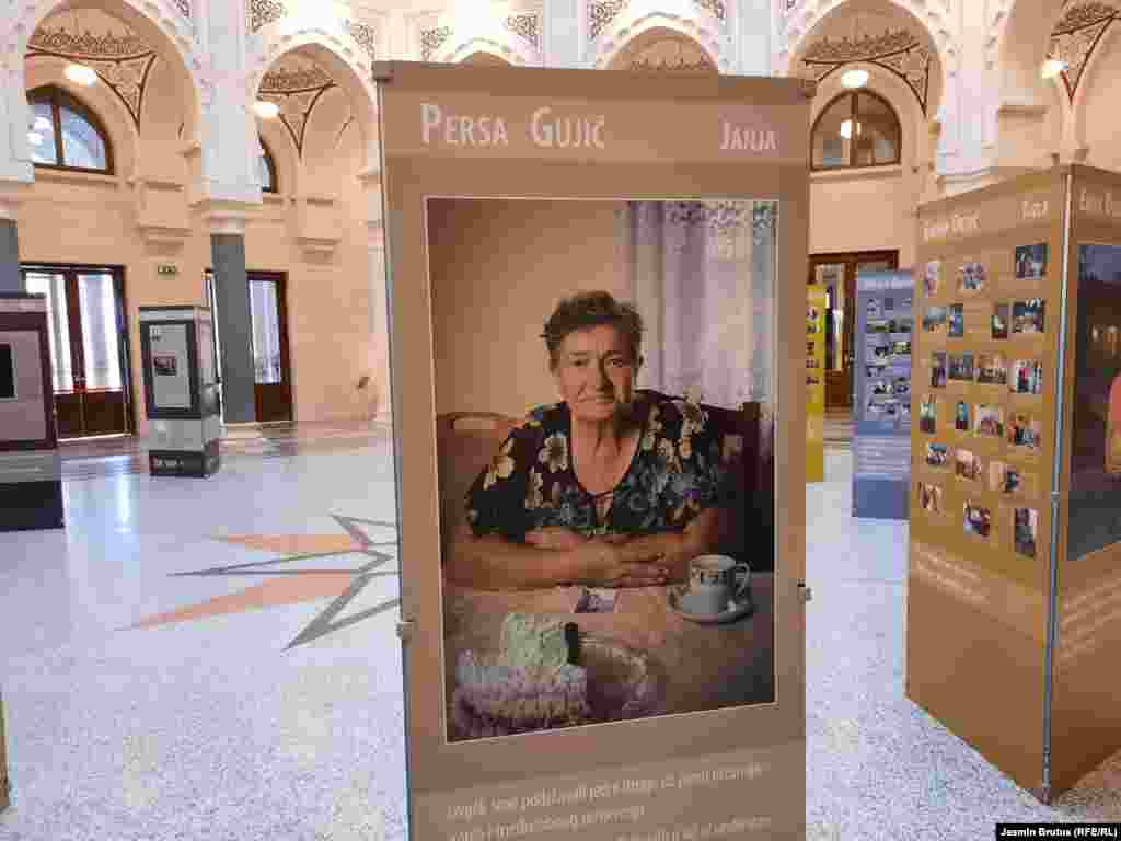 Jedna od žena koja je sudjelovala u izložbi je i Persa Gujić. Za nju je najvažnije međusobno povjerenje i razumijevanje između žena.&nbsp;