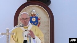 Папата Франциск на Света миса на крајот на Меѓународниот евхаристиски конгрес на плоштадот на хероите во Будимпешта на 12 септември 2021 година