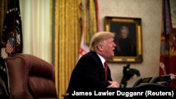 Donald Trump u Ovalnoj sobi 25. decembra 2018.