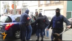 Париз го зајакнува отпорот против ИД