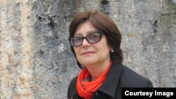 Изида Чаниа