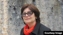 Изида Чаниа