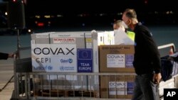 Kosova ka pranuar dozat e para të vaksinës AstraZeneca kundër koronavirusit më 28 mars, 2021.