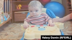 Маленький Женя