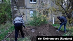 Константиновка. Могила местного жителя