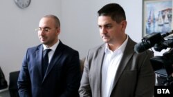 Христо Расташки и Радостин Василев от МЕЧ внасят вота на недоверие в Народното събрание, 10 април 2025 г.