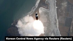 Lansiranje hipersonične rakete srednjeg dometa od strane Sjeverne Koreje. 6. januara 2025.