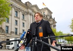 Maximilian Krah va rămâne în topul listei AfD la alegerile europene, dar nu va mai participa la evenimente electorale.