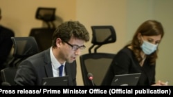 Ministri i Financave, Hekuran Murati. 