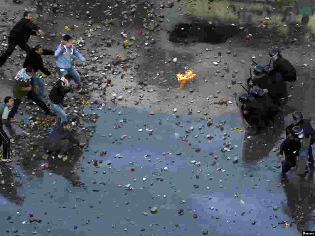 Suez, udaljen oko 134 km istočno od Kaira, 27.01.2011. Foto: Reuters / Mohamed Abd El-Ghany 