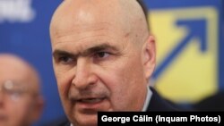 Ilie Bolojan a preluat interimar conducerea PNL, după ce liderul liberal Nicolae Ciucă nu a reușit să intre în turul al doilea al alegerilor prezidențiale și a demisionat.