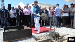 Поставување камен-темелник на Технолошко-индустриска развојна зона „Кичево“ на 22 август 2012.