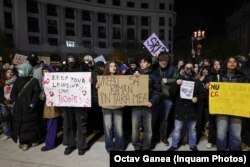 Protest al studenților în Piața Universității din București