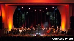 „Божиќен концерт“ на камерниот оркестар „Скопски солисти“ 