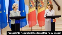Ursula von der Leyen și Maia Sandu susțin o conferință de presă la Chișinău pe 10 octombrie, 2024.