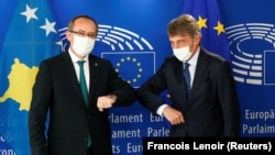 Predsjednik Evropskog parlamenta David Sassoli i premijer Kosova  Avdullah Hoti tokom sastanka u Briselu 10. 09. 2020.