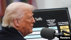 Tarifele anunțate de președintele american Donald Trump, pe 2 aprilie, vizează aproape toate țările. România a fost pusă la pachet cu celelalte țări UE, pentru care administrația americană a calculat un tarif de 20% pentru toate produsele.