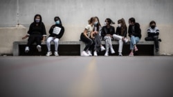 COVID-19 în educație: autoritățile se gândesc să relaxeze unele restricții