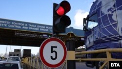 Камион на "Дунав мост" при Русе. Снимката е илюстративна