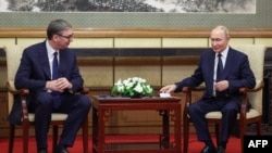 Presidenti serb, Aleksandar Vuçiq, gjatë takimit me presidentin rus, Vladimir Putin. Pekin, 2 shtator 2025. 