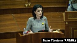 Vasfije Krasniqi-Goodman, žrtva ratnog silovanja, u obraćanju poslanicima Skupštine Kosova 9. marta 2020.