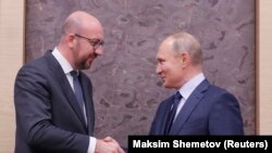 Архивска фотографија. Рускиот претседател Владимир Путин и белгискиот премиер Чарлс Мишел во државната резиденција Ново-Огариово надвор од Москва, 31 јануари 2018 година 