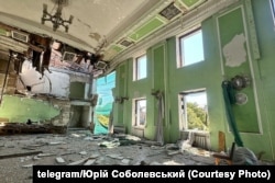 Разрушенное российскими авиаударами здание Херсонской ОВА, август 2025 года